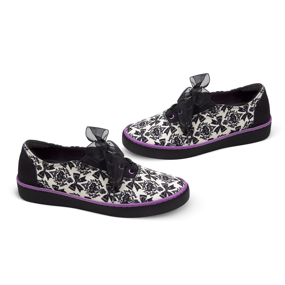 Chocolaticas® Bowtique Noir Casual Sneaker