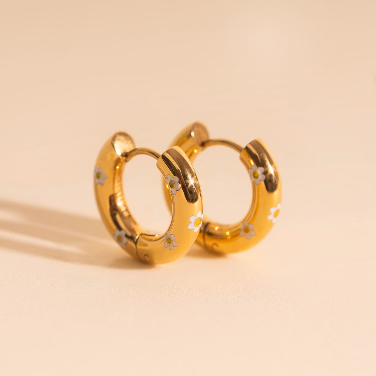 Daisy Chunky Rounded Huggie Hoop Earrings