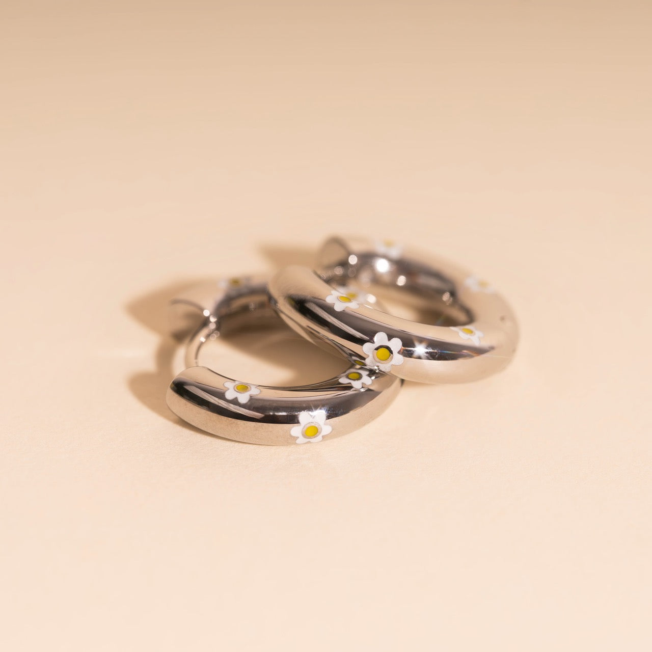 Daisy Chunky Rounded Huggie Hoop Earrings